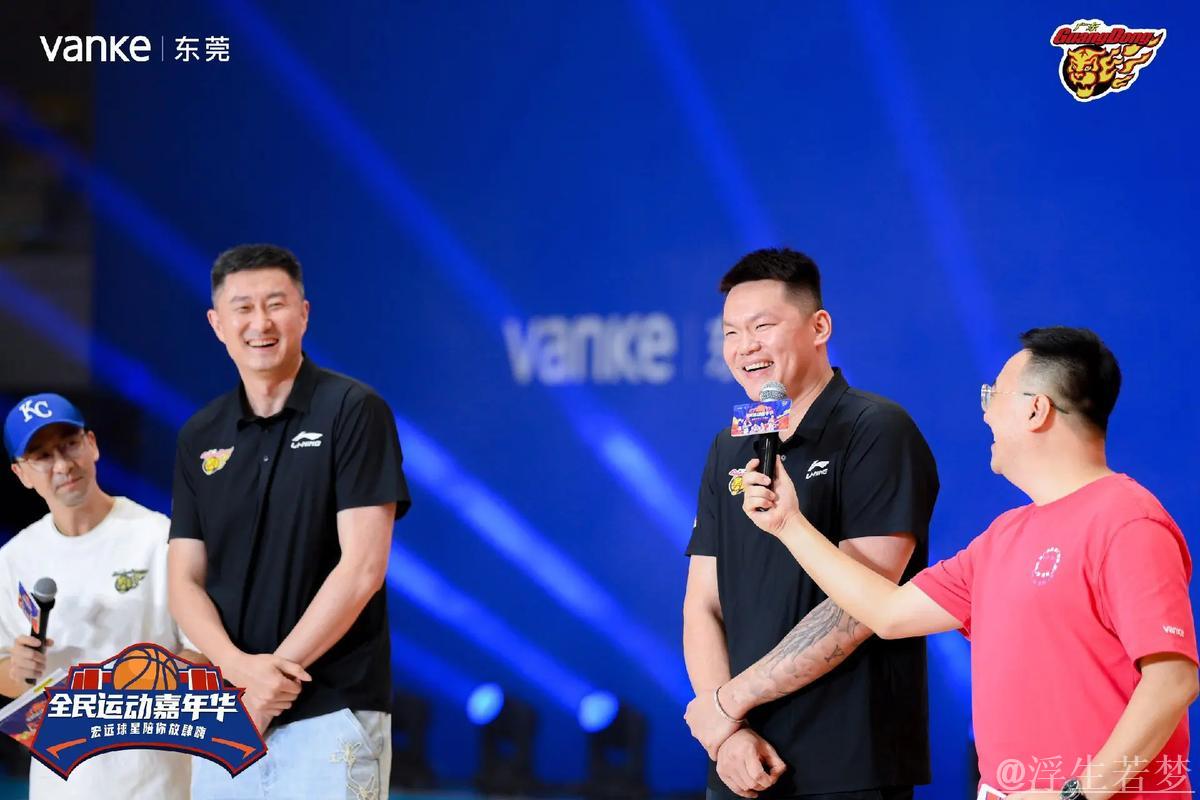 朱芳雨高调出征,广东剑指第12冠!杜锋幽默调侃:收工后一同狂欢 朱芳雨高调出征,广东剑指第12冠!杜锋幽默调侃:收工后一同狂欢